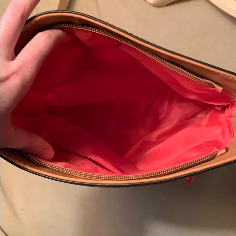 Cross Body Purse - Picture 4 of 4